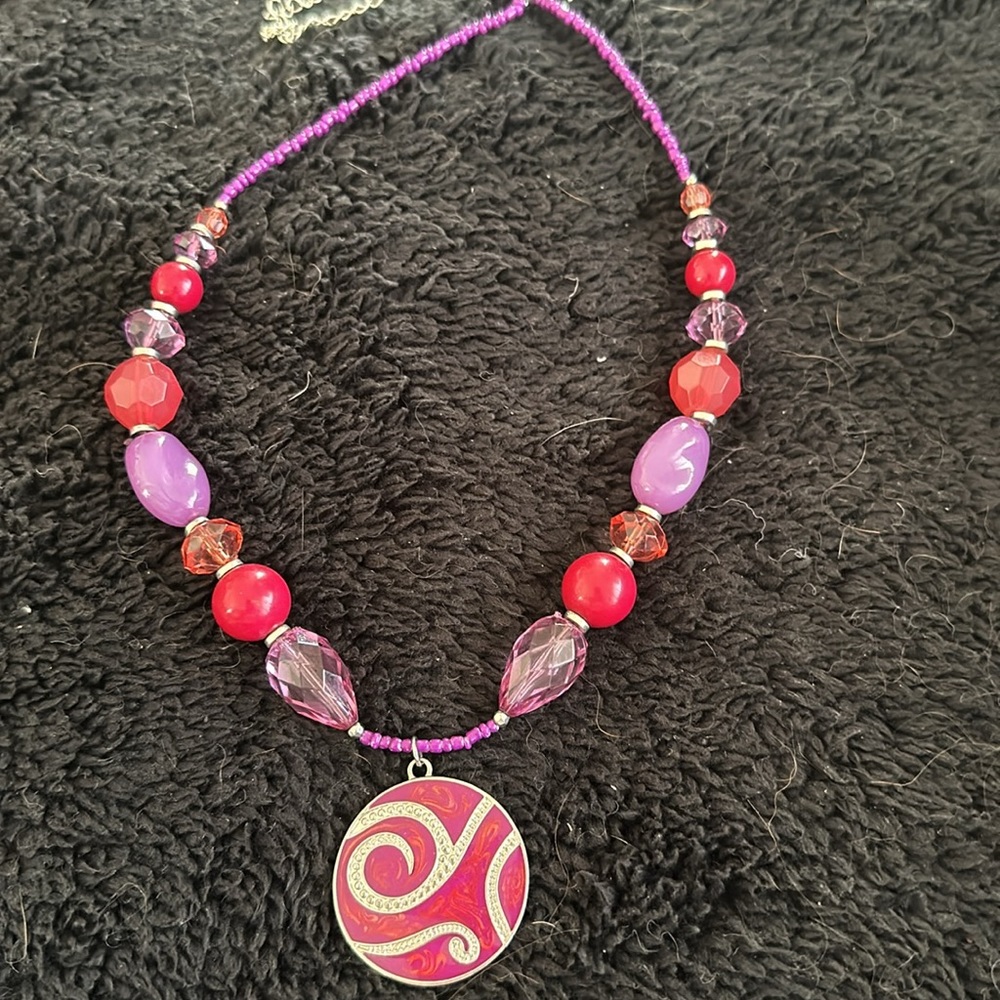 Pretty Simple Statement Piece - image 2